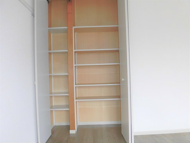 グリーンパークはやのA棟の収納