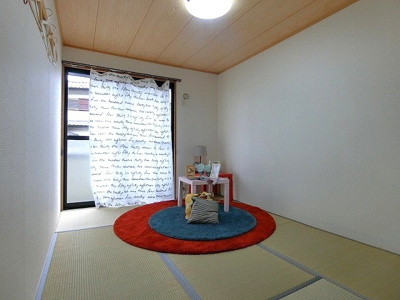 【和室】 | ピアコート | 南向き和室6帖☆バルコニーに繋がる陽当たりの良いお部屋です！赤ちゃんのごろごろやハイハイはやっぱり和室がよかったりします♪
