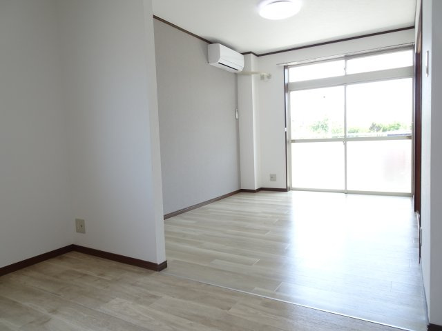 ラポールおおいＡの内装