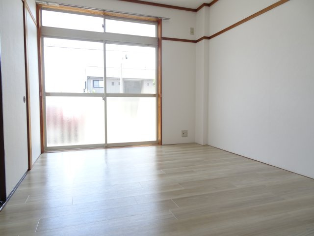 ラポールおおいＡの洋室
