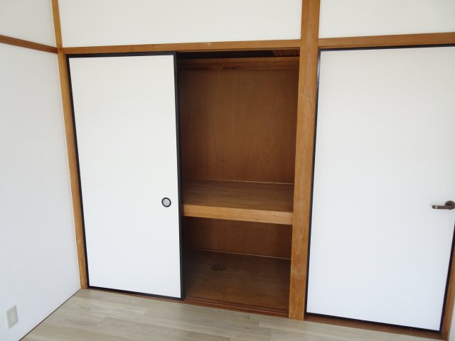 ラポールおおいＡの収納