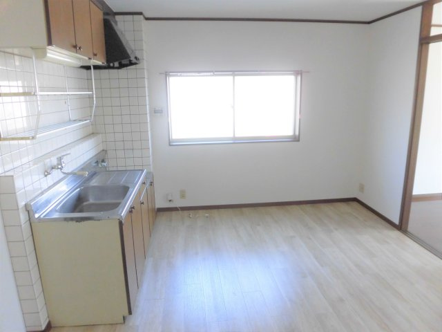 ラポールおおいＡの居間・リビング