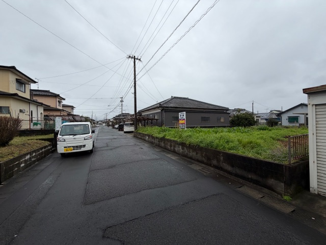 北諸県郡三股町大字樺山の売地の前面道路含む現地写真
