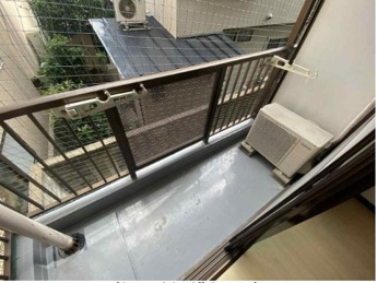 【バルコニー】