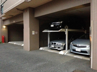 【駐車場】