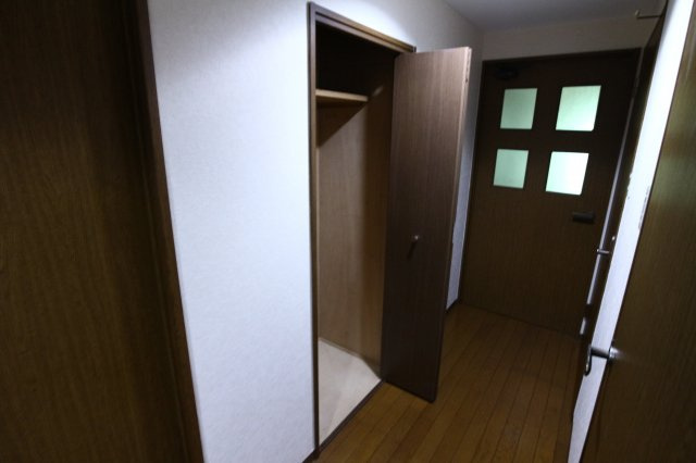 ボヌール安井の玄関