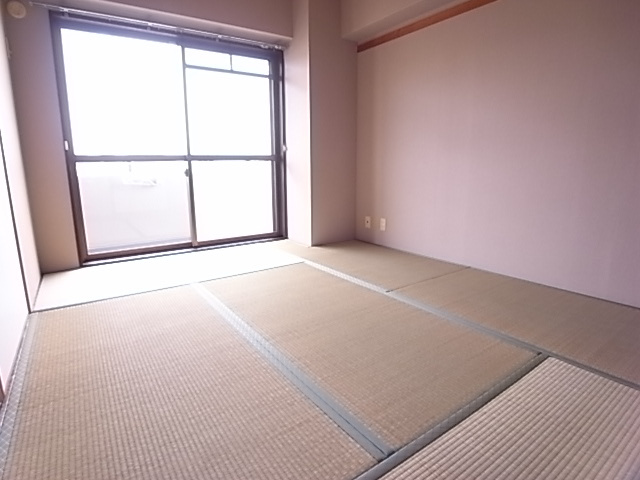 サンライフ大津和の和室
