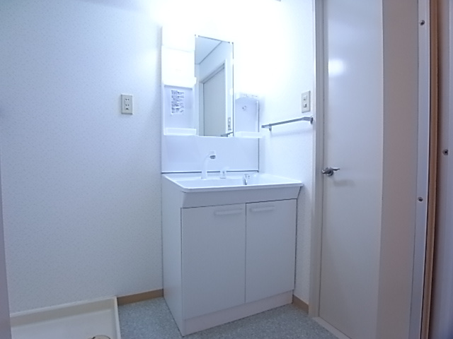 サンライフ大津和の独立洗面台