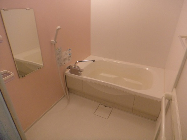 シャーメゾンレポルトの浴室