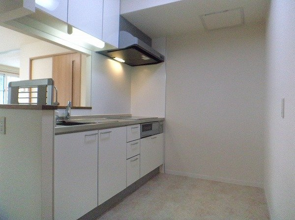 シャーメゾンレポルトのキッチン