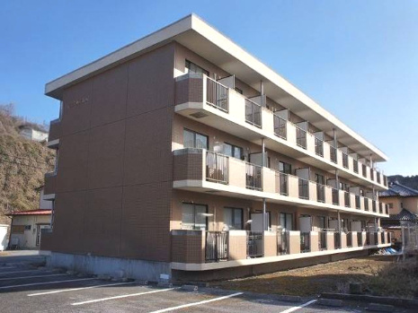 【外観】 | ウィステリア府所 | 3階建てマンションです♪