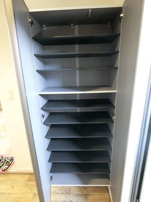 【玄関】 | FUNs遊園Ⅰ/ファンズ遊園Ⅰ | シューズボックス付きで玄関すっきり片付きます！お客様もスムーズにお出迎えできますね♪