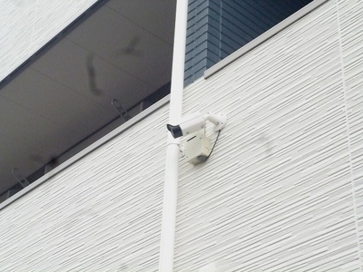 【その他共用部分】 | FUNs遊園Ⅰ/ファンズ遊園Ⅰ | 共用部にある防犯カメラです！夜遅くに帰宅する時も、お出かけ時でも安心ですね♪