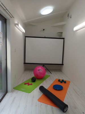 【その他共用部分】 | FUNs遊園Ⅱ/ファンズ遊園Ⅱ | 敷地内にプレイルームがあります☆お子様の集まりやヨガなどに使ってもいいですね☆