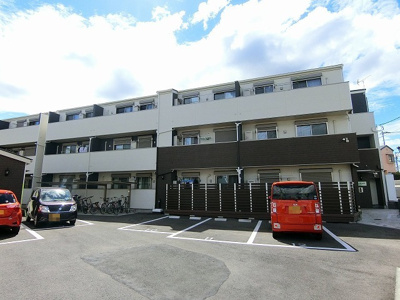 【駐車場】 | FUNs遊園Ⅱ/ファンズ遊園Ⅱ | いつでも目の届く敷地内に駐車場があります♪荷物がかさばりがちなお買物にも、敷地内駐車場があると便利ですよね☆