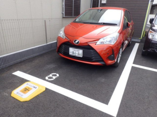【その他共用部分】 | 敷地内カーシェアです！必要な時だけ利用できるのが嬉しい♪