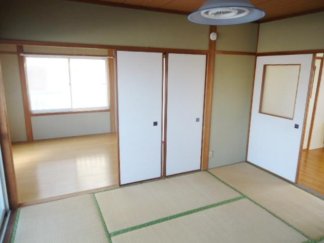 ホワイトコーポの和室