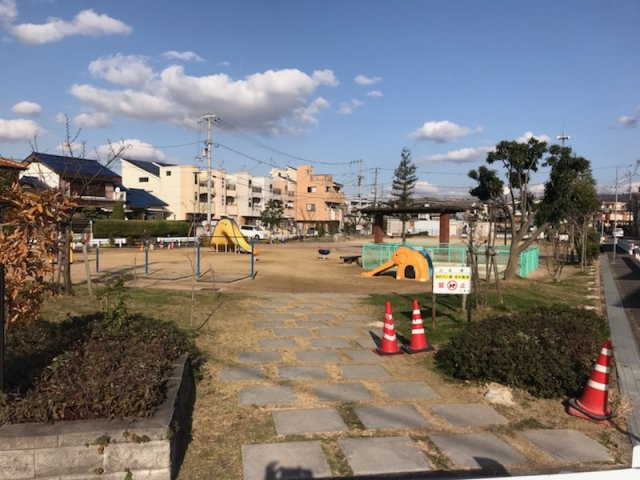 グラッド・タウン三箇５丁目の周辺