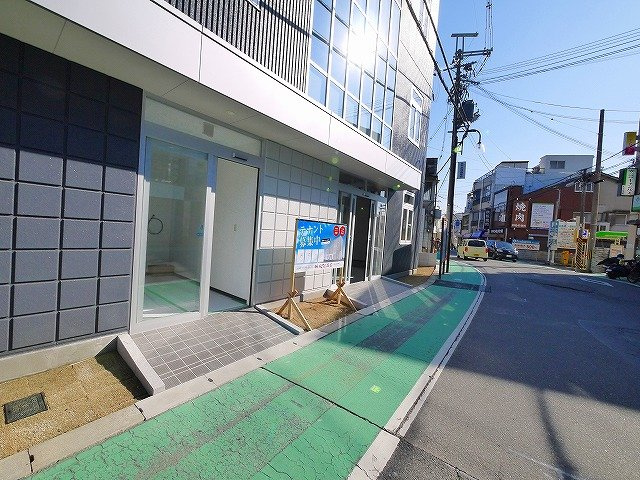 MPビル南棟のエントランス
