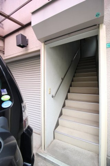【エントランス】