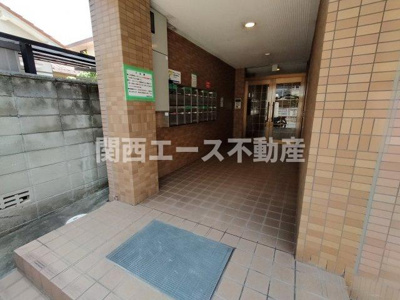 【エントランス】 | ランドロード・トミオ