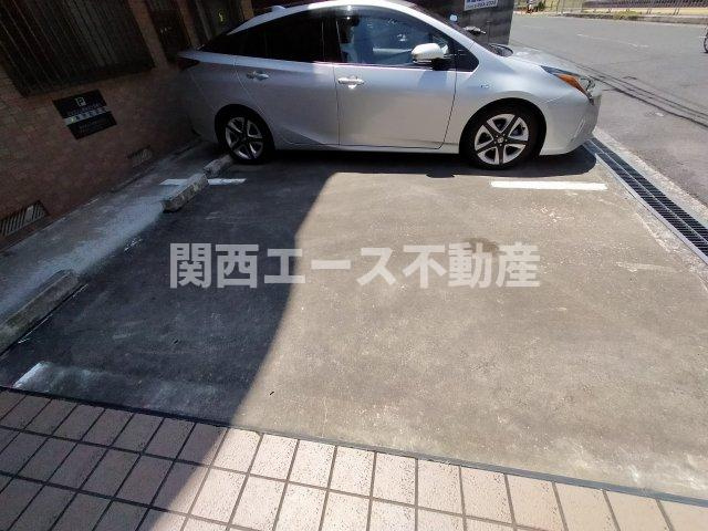 【駐車場】 | ランドロード・トミオ