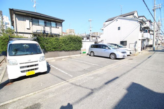 【駐車場】