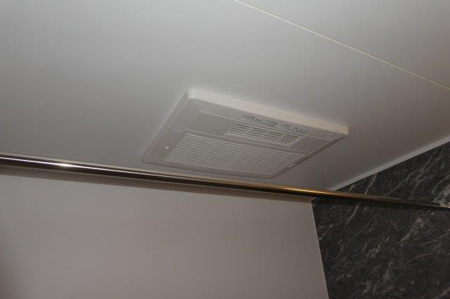 エテルナナリッシュⅡの浴室|浴室乾燥機