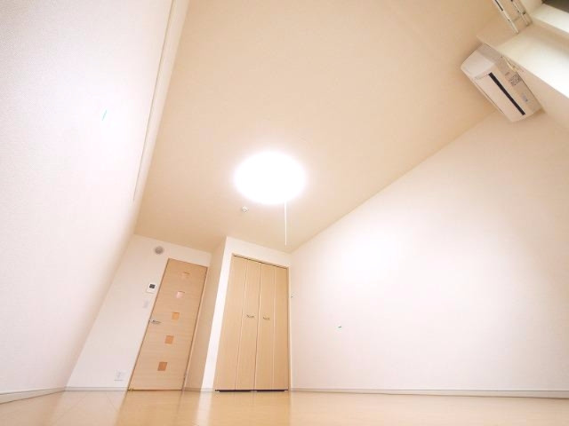 レジデンス芝辻の洋室|洋室です
