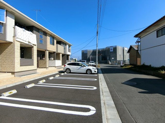 【駐車場】