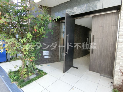 【エントランス】 | ロイヤルレジデンス北梅田