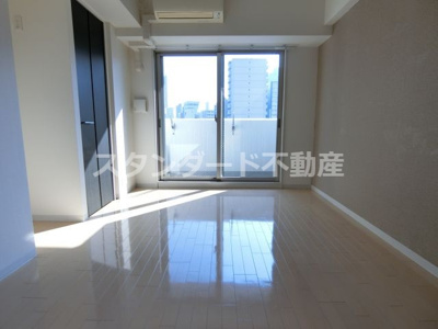 【居間・リビング】 | ロイヤルレジデンス北梅田