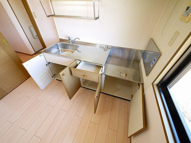 ビューテラス　Ｂ棟（梅美台）のキッチン|きれいなキッチンです