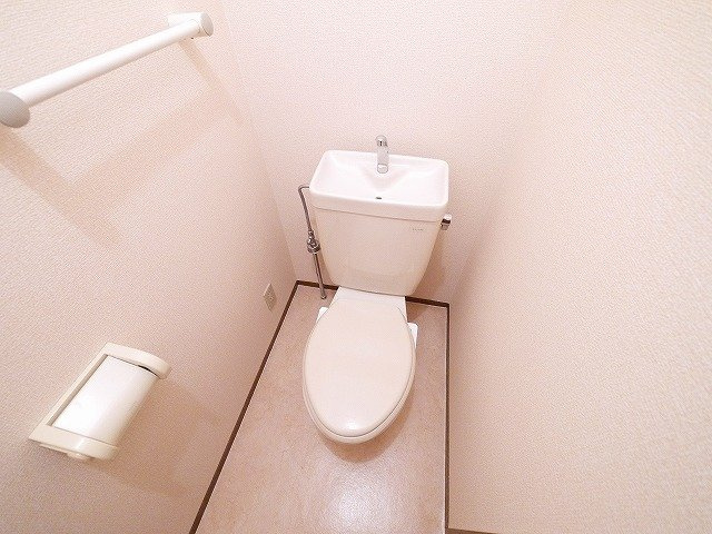 ビューテラス　Ｂ棟（梅美台）のトイレ|清潔感のあるトイレです