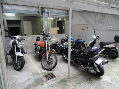 【その他共用部分】 | ホーユウパレス吉野町 | バイク置場