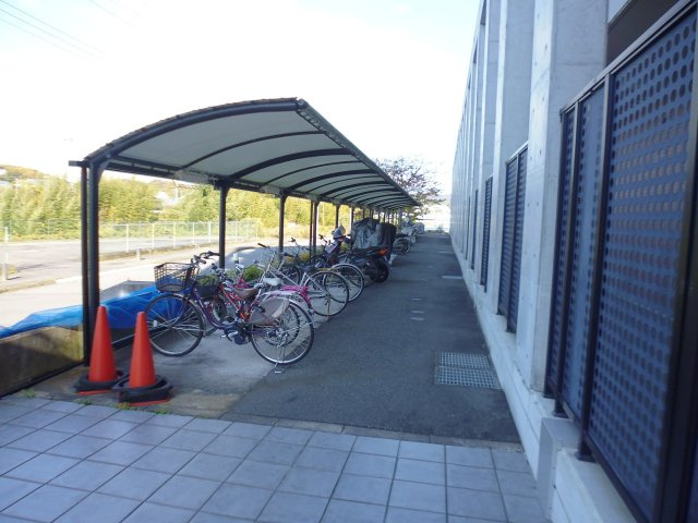 ルームズ学園北町のその他共用部分|駐輪場