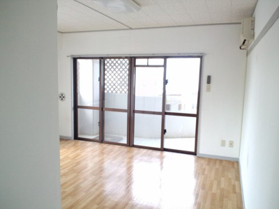 【居間・リビング】 | ハイツ茜２