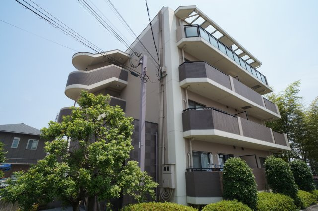 パルティメゾン中山の外観