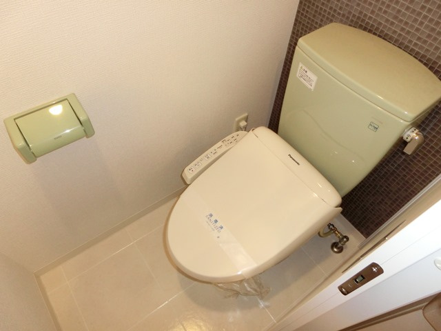 大阪市淀川区三国本町２丁目の賃貸マンションのトイレ