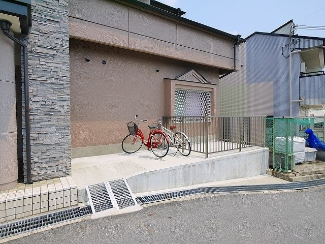 シティパレス学園前P-5のその他共用部分|自転車置き場