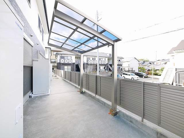 ユニゾン百楽園Ⅱのその他共用部分|見通しの良い自転車置き場です