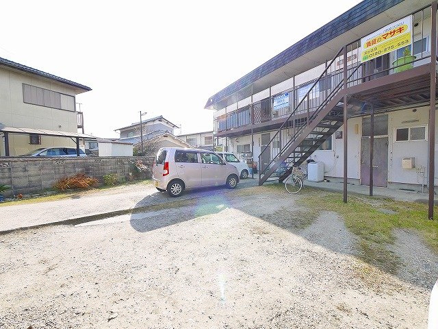 離宮苑の駐車場|駐車場です