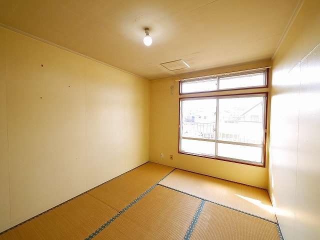 離宮苑の寝室|開放的な寝室です