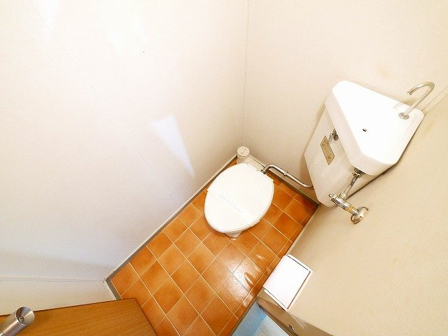 離宮苑のトイレ|コンパクトで使いやすいトイレです