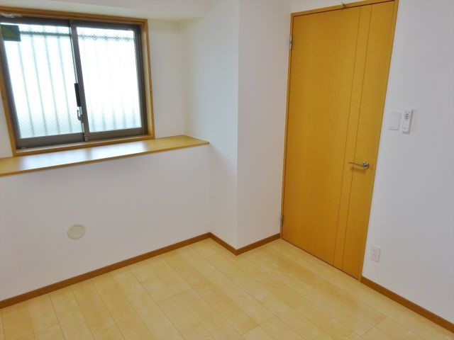 OTO寺家駅前の子供部屋