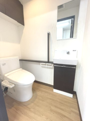 【トイレ】 | 西新宿 PINE NEEDLE