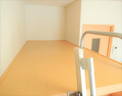 【寝室】 | エクスプレッシブ | 造り付ベット