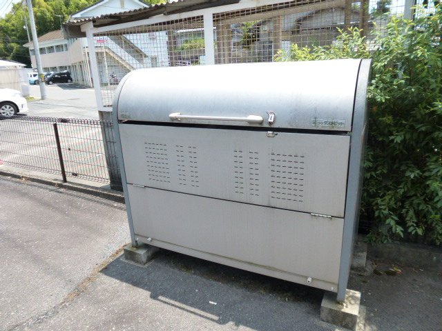 倉敷市徳芳のアパートのその他共用部分|敷地内ゴミST・当番なし。