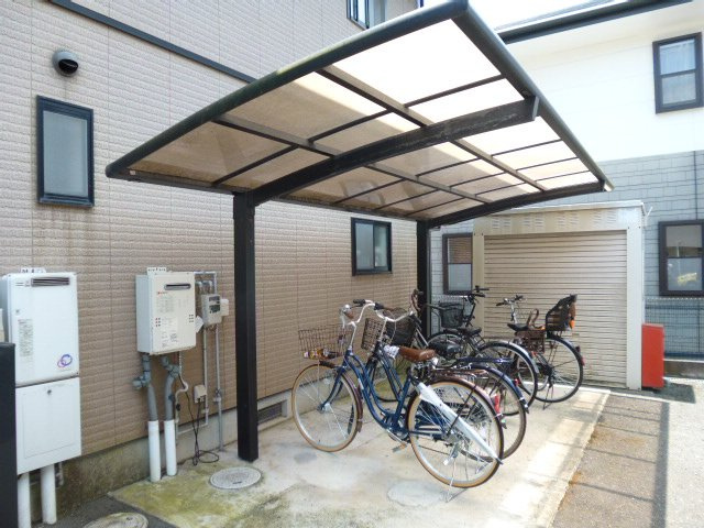倉敷市徳芳のアパートのその他共用部分|自転車置き場