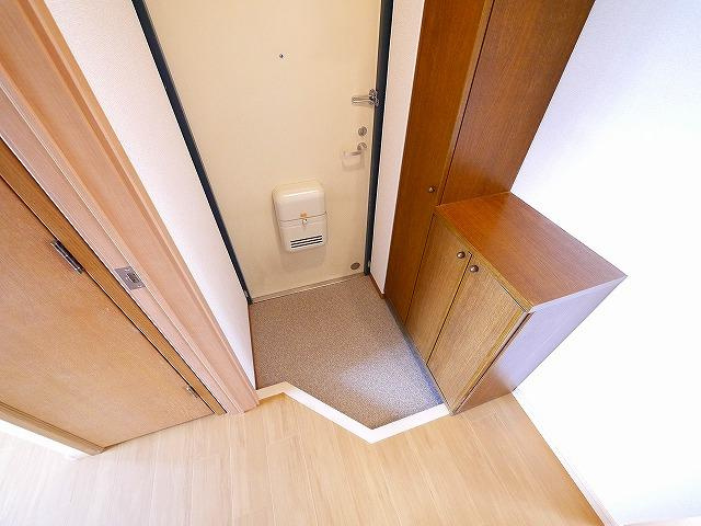 ピアの玄関|明るい玄関です